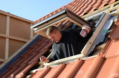 Pose de fenêtres de toit Velux à Lahoussoye